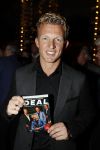 Scheveningen 7 november 2017
Noekpresentatie DEAL van Rob Jansen geschreven door Michiel v Egmond. Dirk Kuyt