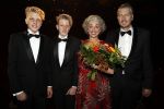 Utrecht 29 oktober 2017
Premiere on your feet in beatrixtheater in Utrecht. Ellen Evers met vriend en zijn zoons