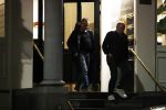 Amsterdam 21 oktober 2017
Evert santegoeds en Robert Halewijn vertrekken bij appartement van Connie Witteman en Albert Verlinde