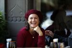 Amsterdam 9 november 2017
Fockeline Ouwerkerk met haar stylist Tommie Driessen op terras