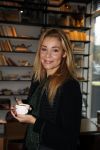 Amsterdam 24 oktober 2017
Boekpresentatie Vivian Reijs . Froukje de Both met dochter