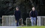 Amsterdam 11 november 2017
Gerard Spong met zijn partner en hondje in hun Rolls Royce van ruim 500K