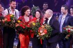 Utrecht 29 oktober 2017
Premiere on your feet in beatrixtheater in Utrecht. Gloria Estefan en haar man Emilio met Jim Bakkum  Vajen van den Bosch Nurlaila en Ellen Evers  tijdens het slotapplaus na afloop van de premiere van de musical On Your Feet!