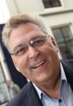 Den Bosch, 17 Oktober 2017
Veiling en tentoonstelling Kleding van Sandra Reemer bij Addy v d Krommenacker.
Henk Krol