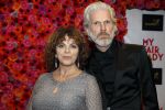 Amsterdam 6 november 2017 
Premiere my fair lady in carre. Henriette Tol met man