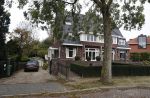 Amsterdam 12 oktober 2017  
Humberto Tan  en zijn vrouw Ineke hun auto's voor hun huis