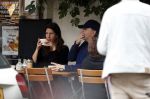 Amsterdam 13 oktober 2017 
Isa Hoes en Marc Marie Huybregts op terras
