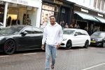 Amsterdam 11 november 2017
Kenny Tete met zijn nieuwe porsche panamera op de pc hooftstraat