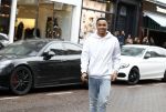 Amsterdam 11 november 2017
Kenny Tete met zijn nieuwe porsche panamera op de pc hooftstraat