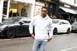 Amsterdam 11 november 2017
Kenny Tete met zijn nieuwe porsche panamera op de pc hooftstraat