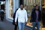 Amsterdam 11 november 2017
Kenny Tete met zijn nieuwe porsche panamera op de pc hooftstraat