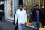 Amsterdam 11 november 2017
Kenny Tete met zijn nieuwe porsche panamera op de pc hooftstraat