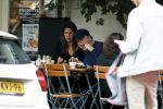 Amsterdam 13 oktober 2017 
Isa Hoes en Marc Marie Huybregts op terras