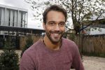 Amsterdam 26 oktober 2017 
De deelnemers-presentatie van het tv-programma Into The Waves Bovenste rij v.l.n.r. Miro Kloosterman, Joshua Nolet (ChefSpecila), Tim Douwsma, Donny Roelvink en Negativ (Maurits Delchot). Onderste rij v.l.n.r Nochtli Peralta Alvares, Touriya Haoud, Kay Nambiar, Christina Curry en Sonja Silva