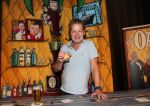 Rotterdam, 29 Augustus 2017 Persvoorstelling OASE Bar
met o.a. Joke Bruijs, Ron Brandsteder, Gerard Cox, Jacques Herb, Mini en Maxi, Jenny Arean, Bastiaan Ragas en Tony Neef.