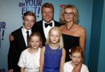 Utrecht 29 oktober 2017
Premiere on your feet in beatrixtheater in Utrecht. Bastiaan Ragas met zijn vrouw Tooske en hun kinderen