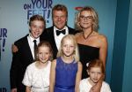 Utrecht 29 oktober 2017
Premiere on your feet in beatrixtheater in Utrecht. Bastiaan Ragas met zijn vrouw Tooske en hun kinderen