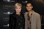 Amsterdam 2 oktober 2017
Premiere Liesbeth List de musical in Carre. Vera Mann met een kennis