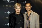 Amsterdam 2 oktober 2017
Premiere Liesbeth List de musical in Carre. Vera Mann met een kennis
