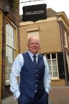 Den Bosch, 17 Oktober 2017
Veiling en tentoonstelling Kleding van Sandra Reemer bij Addy v d Krommenacker.
Willy v d Kerkhof