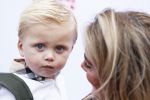 Den Haag 14 oktober 2018
Premiere Woezel en pip in koninklijke schouwburg Den haag. Monique Hazes kwam met haar zoontje Andre Hazes jr