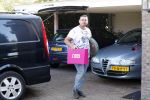 Berkel en Rodenrijs 15 oktober 2018
Monique Hazes en haar tante tillen met vrienden spullen naar hun nieuwe huis. Andre Hazes ligt ziek in bed. Vandaag gaan ze voor het eerst slapen in hun nieuwe huis aan het water.