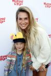Den Haag 14 oktober 2018
Premiere Woezel en pip in koninklijke schouwburg Den haag. Anouk v Schie de Mol met haar dochter