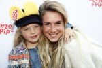Den Haag 14 oktober 2018
Premiere Woezel en pip in koninklijke schouwburg Den haag. Anouk v Schie de Mol met haar dochter