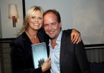 Amsterdam 23 oktober 2018
Boekpresentatie van Antoinette Scheulderman in de soho House . Eva Jinek overhandigt haar het eerste boek. Antoinette met partner Michiel v Egmond