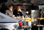 Amsterdam 3 november 2018
Atilay Uslu met zijn vrouw op terras.