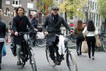 Amsterdam 5 november 2018
Presentatie Linda Man door Linda de Mol en Beau v erven Dorens. Beau had zijn vrouw Selly en kinderen meegenomen