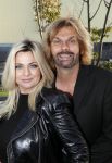 Utrecht 31 oktober 2018
Bobbi Eden en haar man Mark Laurenz met haar nieuwe boek in de jaarbeurs.