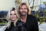 Utrecht 31 oktober 2018
Bobbi Eden en haar man Mark Laurenz met haar nieuwe boek in de jaarbeurs.