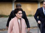 Amsterdam 6 november 2018
Advocaat Gert-Jan Knoops arriveert samen met Frank Masmeijer en zijn vrouw Carry Knoops bij de rechtbank in Amsterdam. De rechtbank in Amsterdam behandelt dinsdag de uitleveringszaak tegen de voormalig-tv-presentator.