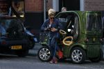 Amsterdam 16 oktober 2018
Connie Witteman doet boodschappen met haar dochter Constanza Breukhoven in haar Connieâ€™s Creative car concept.