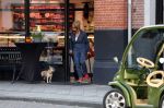 Amsterdam 16 oktober 2018
Connie Witteman doet boodschappen met haar dochter Constanza Breukhoven in haar Connieâ€™s Creative car concept.