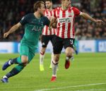Eindhoven, 24 Oktober 2018 PSV-Tottemham Hotspur.
Duel in de voorronde Champions League, eindstand 2-2.
Daniel Schwaab en Harry Kane