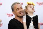 Den Haag 14 oktober 2018
Premiere Woezel en pip in koninklijke schouwburg Den haag. Dinand en Lucy Woesthoff kwam met hun 2 jongste kinderen.