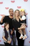 Den Haag 14 oktober 2018
Premiere Woezel en pip in koninklijke schouwburg Den haag. Dinand en Lucy Woesthoff kwam met hun 2 jongste kinderen.