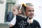 Den Haag 14 oktober 2018
Premiere Woezel en pip in koninklijke schouwburg Den haag. Dinand en Lucy Woesthoff kwam met hun 2 jongste kinderen.