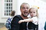 Den Haag 14 oktober 2018
Premiere Woezel en pip in koninklijke schouwburg Den haag. Dinand en Lucy Woesthoff kwam met hun 2 jongste kinderen.