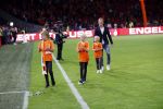 Amsterdam 13 oktober 2018
Nederland - Duitsland in de Johan Cruijff arens . eindstand 3-0
Na de Wedstrijd werden Dirk Kuyt en Rafael v d Vaart  gehuldigd. Dirk had zijn vrouw Gertrude en kinderen meegenomen. Rafael had zijn vriendin Estavan Polman en zijn kinderen Damian en Jesslynn meegenomen . Ook zijn ouders en schoonouders waren erbij.
