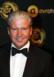 Amsterdam 11 oktober 2018
Uitreiking televizierring in AFAS LIVE.
Beau v Erven Dorens in de grote winnaar. Dries Roelvink