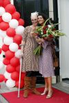 Den Haag 14 oktober 2018
Premiere Woezel en pip in koninklijke schouwburg Den haag. Ellen Evers op krukken