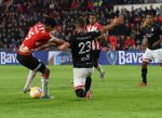 Eindhoven, 20 Oktober 2018 Kompetitiewedstrijd PSV-SC Emmen, eindstand 6-0 Seizoen 2018-2019
Erick Gutierrez in duel met Glenn Bijl
