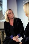 Amsterdam 23 oktober 2018
Boekpresentatie van Antoinette Scheulderman in de soho House . Eva Jinek overhandigt haar het eerste boek.