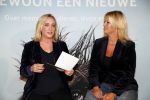 Amsterdam 23 oktober 2018
Boekpresentatie van Antoinette Scheulderman in de soho House . Eva Jinek overhandigt haar het eerste boek.
