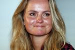 Amsterdam 23 oktober 2018
Boekpresentatie van Antoinette Scheulderman in de soho House . Eva Jinek overhandigt haar het eerste boek. Fatima Moreira de Melo