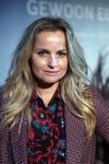 Amsterdam 23 oktober 2018
Boekpresentatie van Antoinette Scheulderman in de soho House . Eva Jinek overhandigt haar het eerste boek. Fatima Moreira de Melo