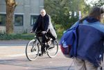 Amsterdam 16 oktober 2018
Felix Rottenberg bellend op de fiets.
